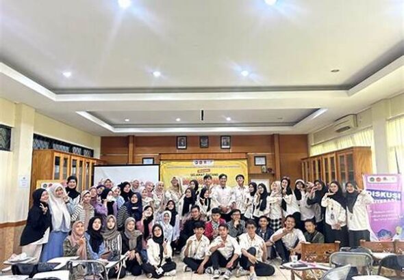 Diskusi Pemain Global